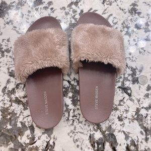 Steve Madden Slides